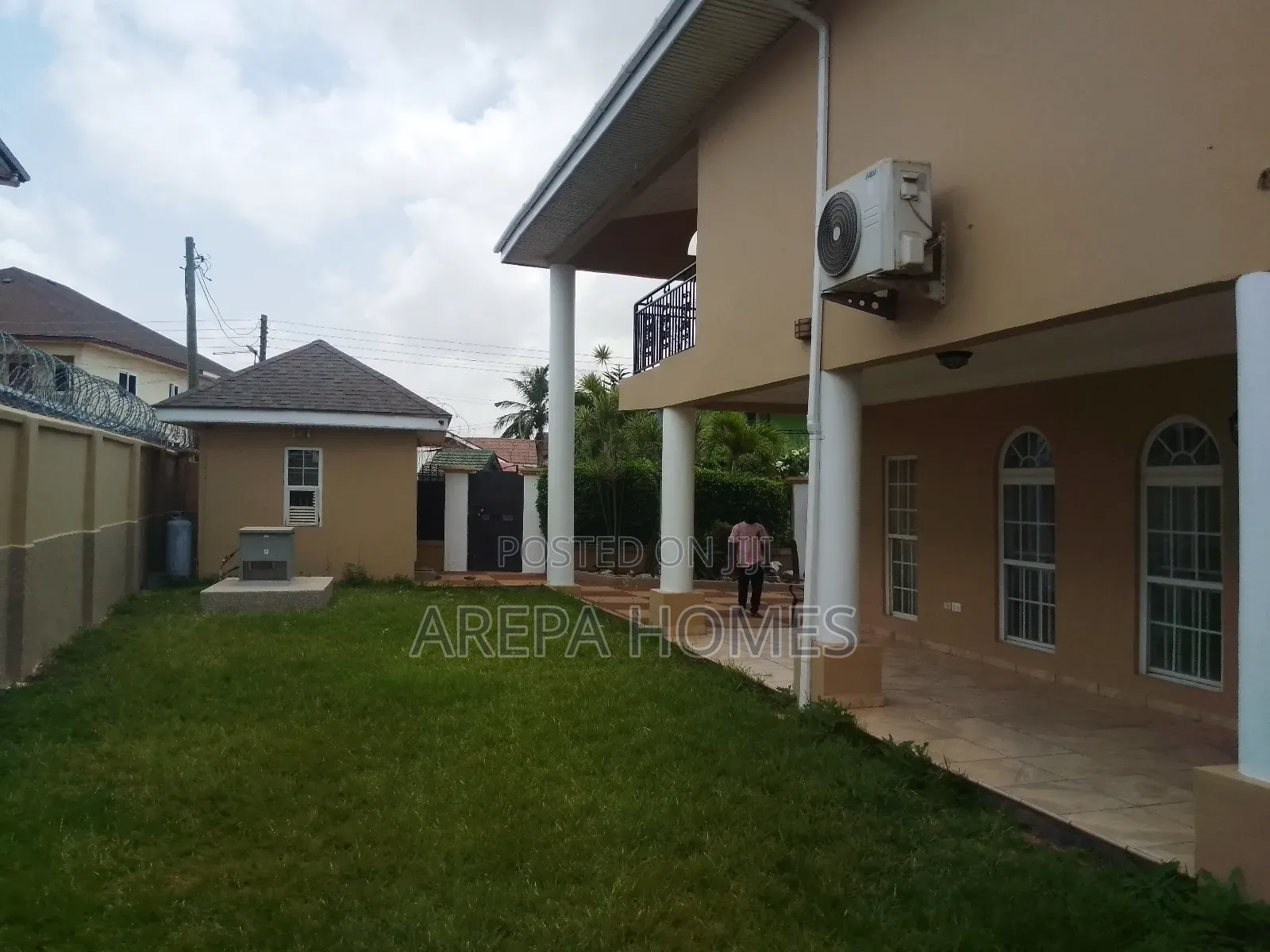 4bdrm Mansion in Arepa Homes, American House for rent