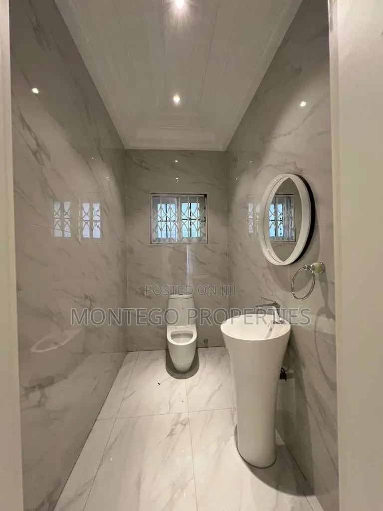 4bdrm House in East Legon, American House for rent