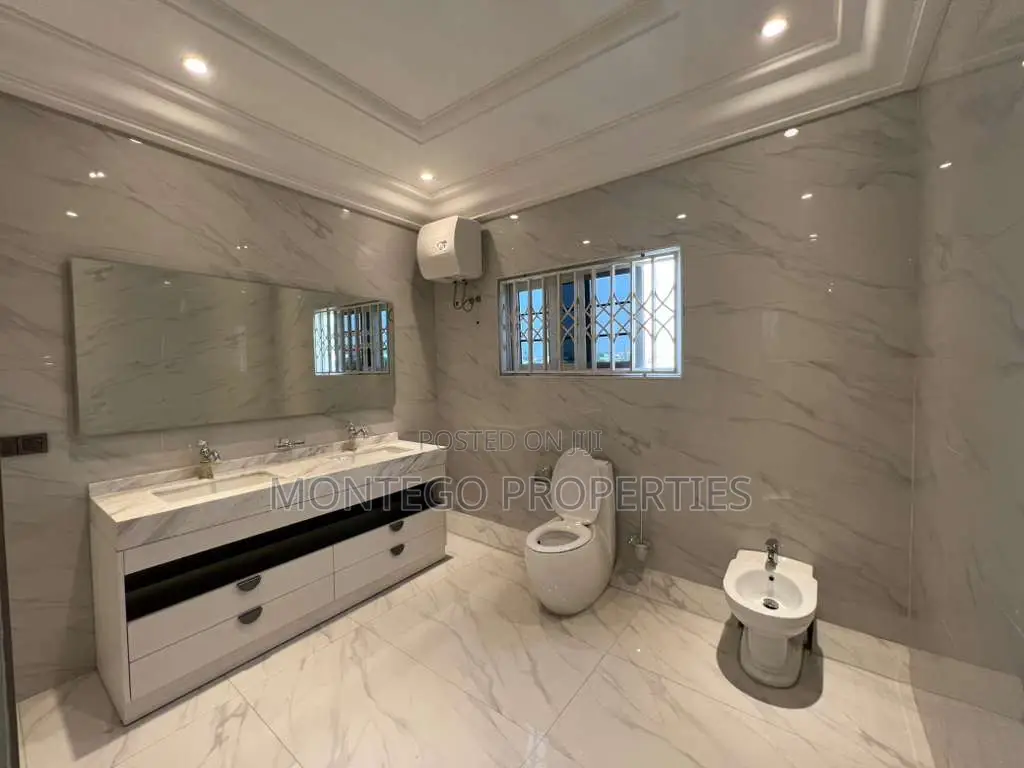 4bdrm House in East Legon, American House for rent