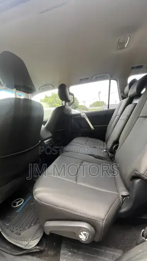 Toyota Land Cruiser Prado 2.8 2020 Gray