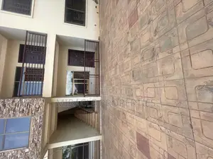2bdrm Apartment in Miracle Properties, Frafraha for rent