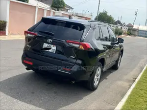 Toyota RAV4 LE AWD 2019 Black