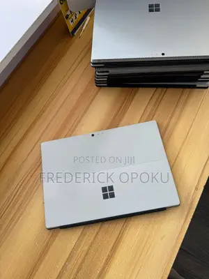 New Laptop Microsoft Surface Pro 4 4GB Intel Core i5 SSD 128GB