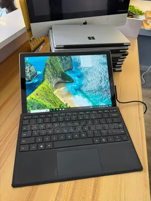 New Laptop Microsoft Surface Pro 4 4GB Intel Core i5 SSD 128GB