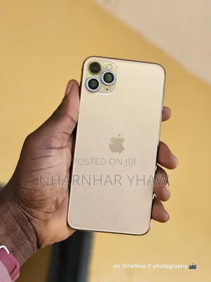 Apple iPhone 11 Pro Max 64 GB Gold
