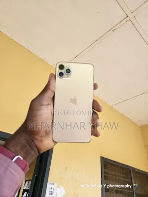 Apple iPhone 11 Pro Max 64 GB Gold