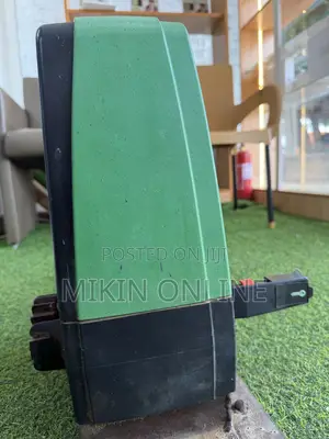 Centurion D5 Smart Gate Motor.