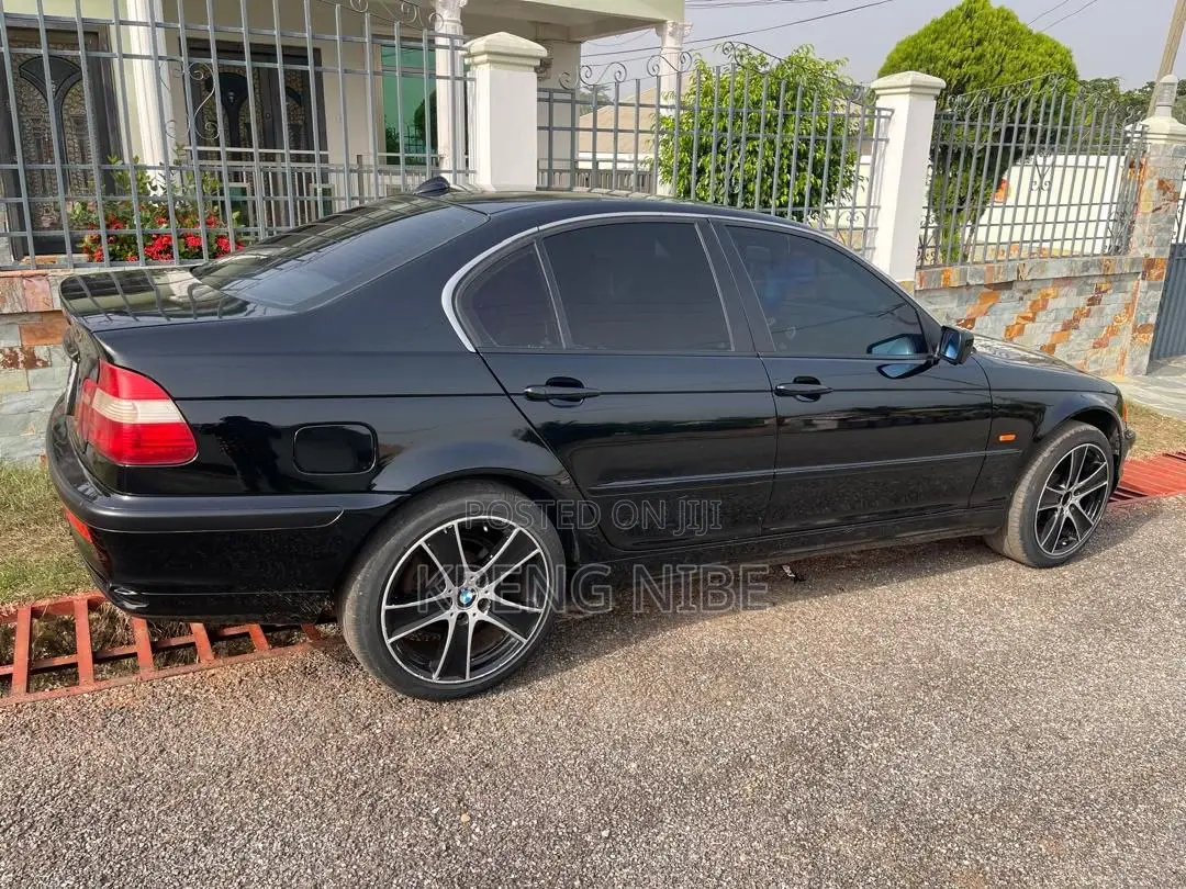 BMW 3 Series 2000 Black
