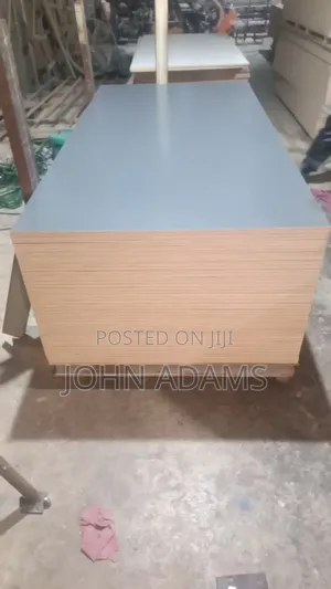 18mm Semi-Gloss Laminated Plywood 1220×2440 | Off White Dark Grey