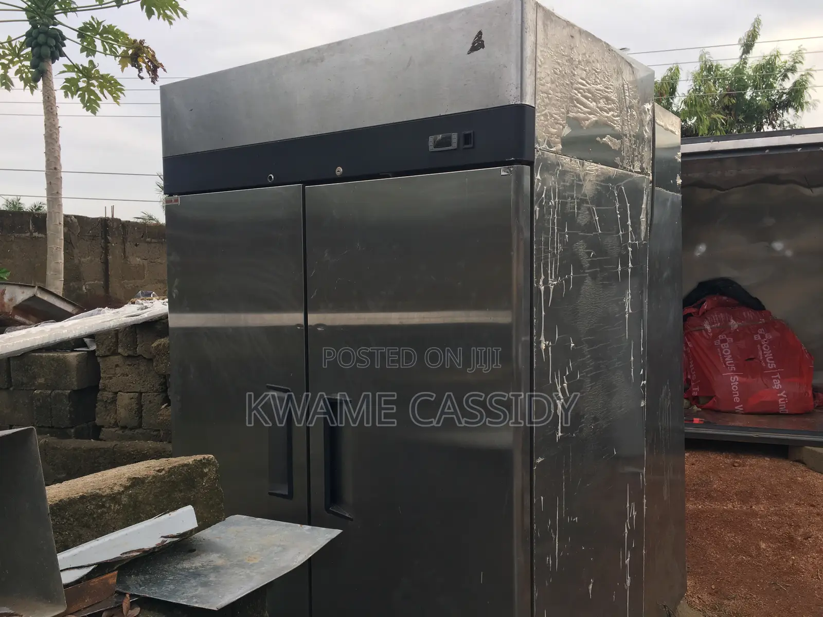Double Door Commercial Refrigerator