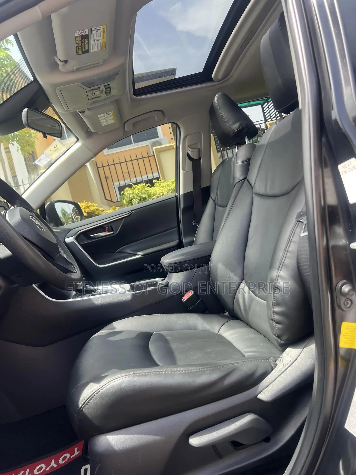 Toyota RAV4 LE AWD 2019 Black