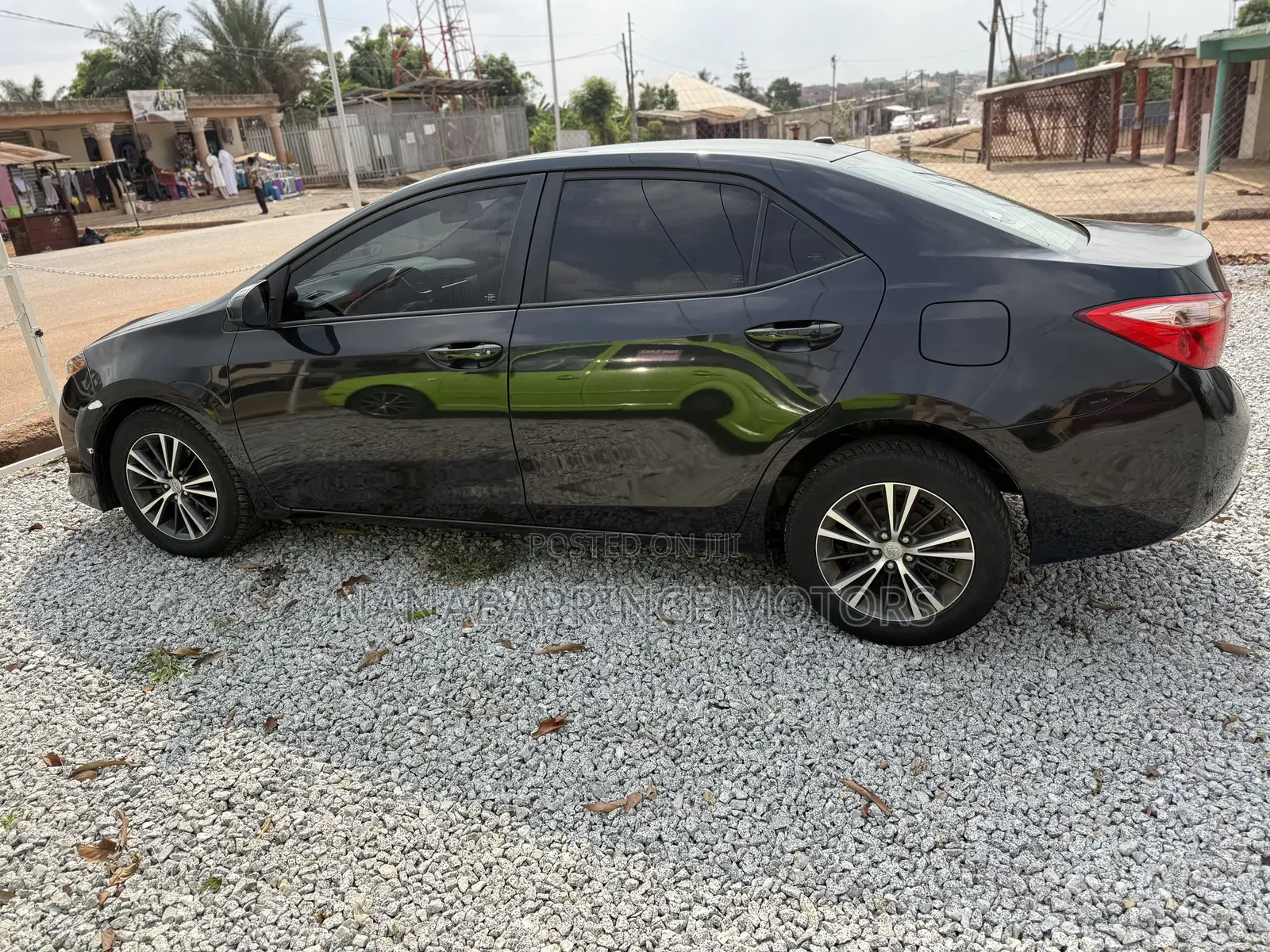 Toyota Corolla LE 4dr Sedan (1.8L 4cyl CVT) 2017 Black