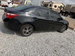 Toyota Corolla LE 4dr Sedan (1.8L 4cyl CVT) 2017 Black