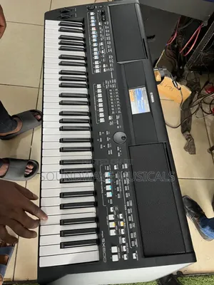 Yamaha Psr-sx 600 Arranger Workstation Keyboard