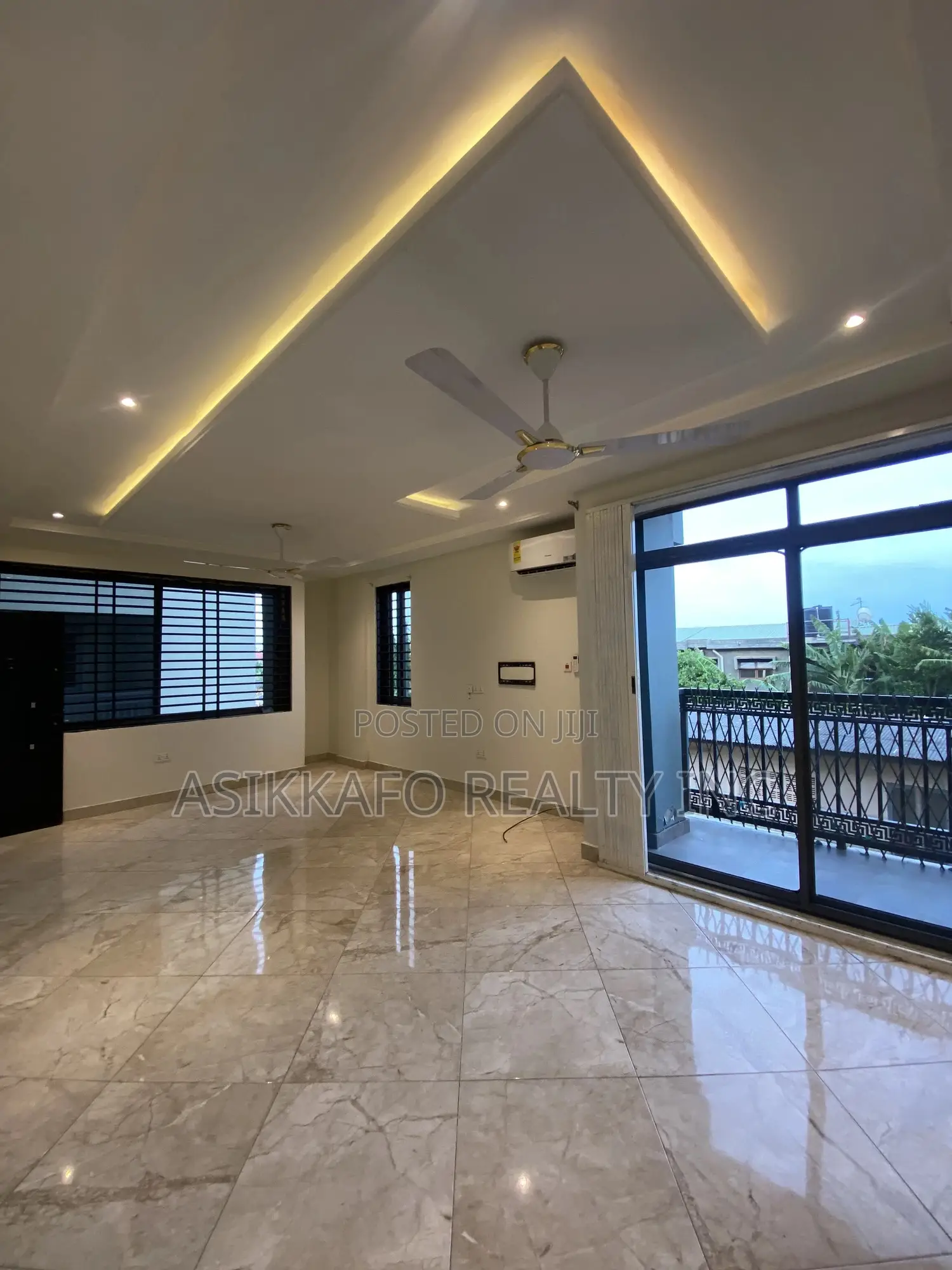 2bdrm Apartment in Baatsona-Addogonno, Spintex for rent
