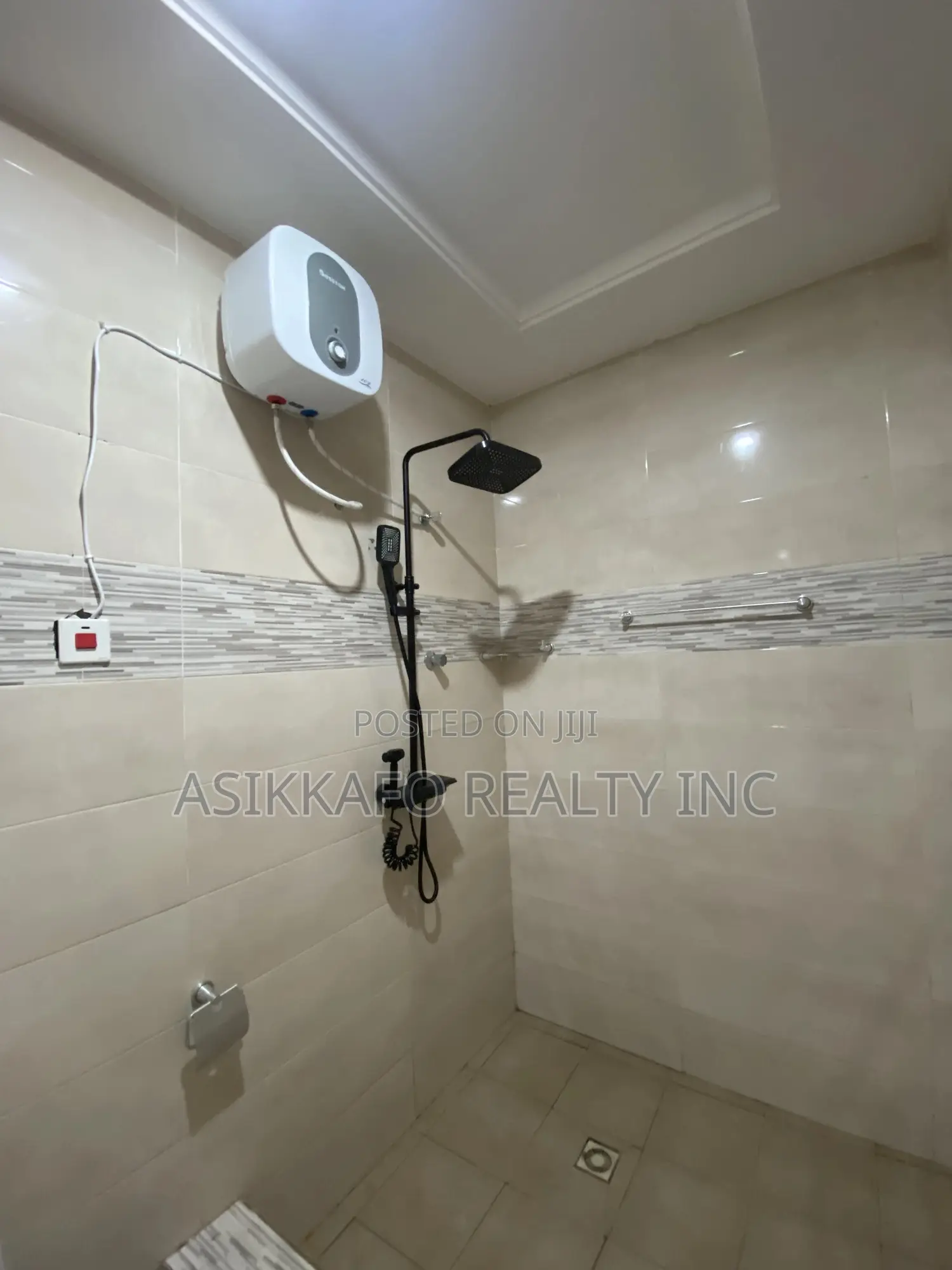 2bdrm Apartment in Baatsona-Addogonno, Spintex for rent
