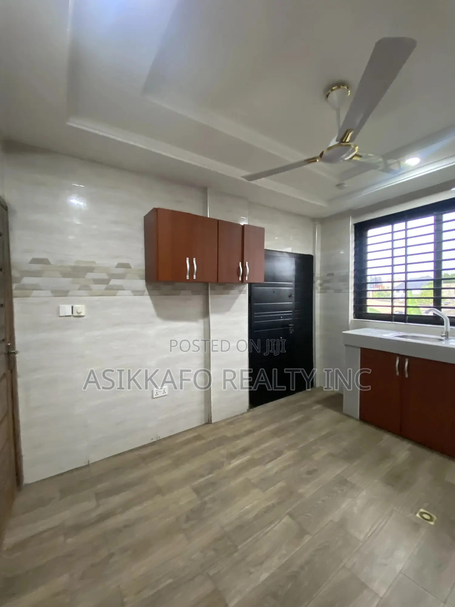 2bdrm Apartment in Baatsona-Addogonno, Spintex for rent