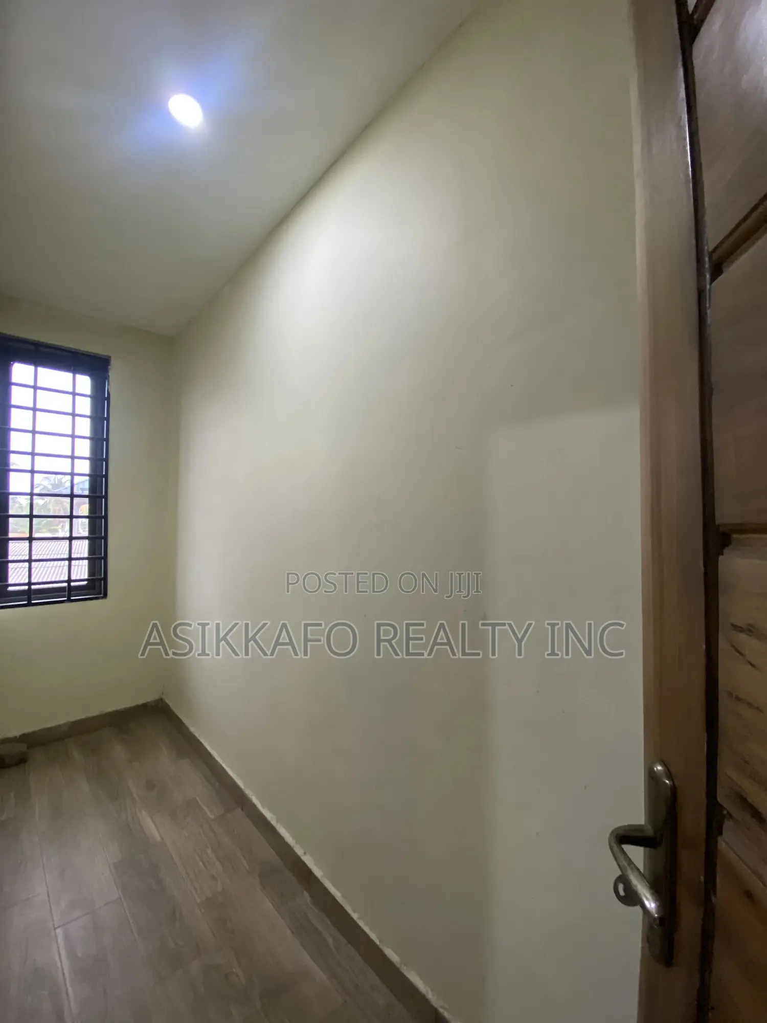 2bdrm Apartment in Baatsona-Addogonno, Spintex for rent