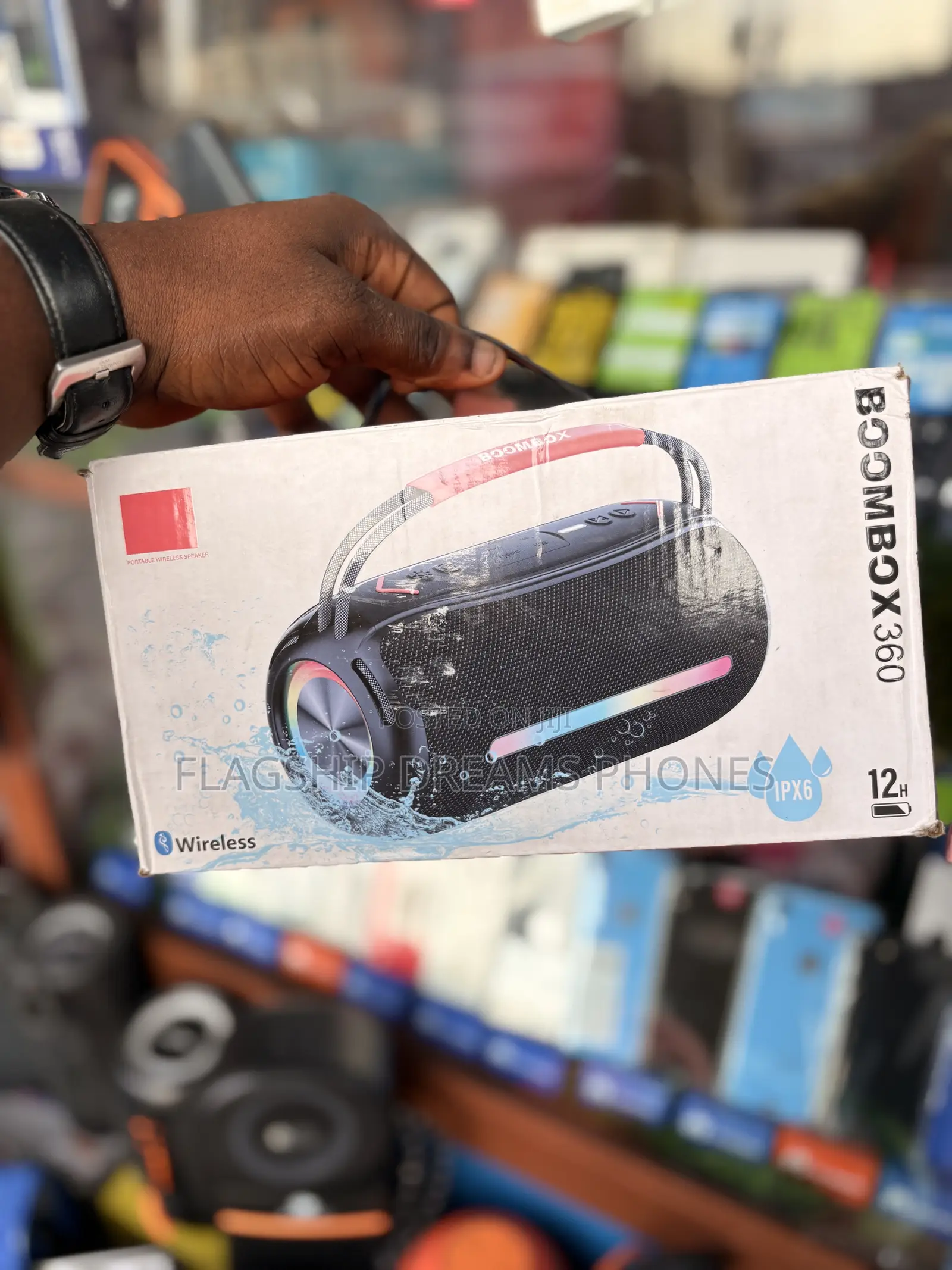 JBL Boombox 360