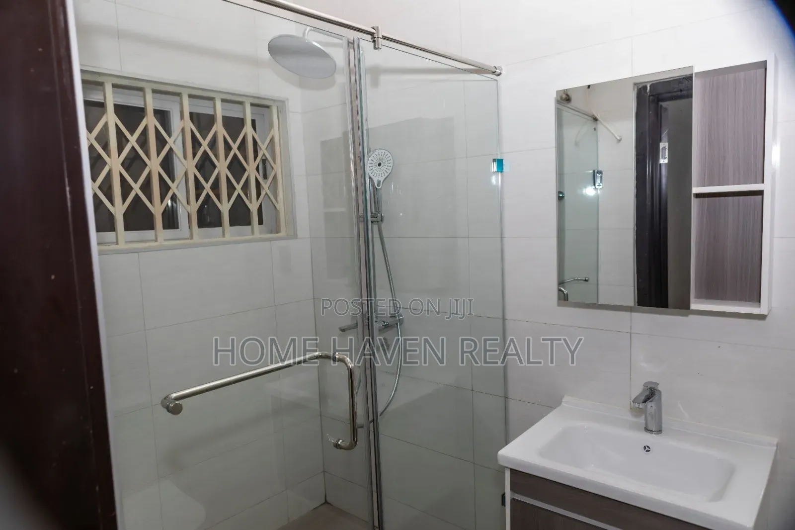 4bdrm House in Cantonment, US Embassy Area for rent