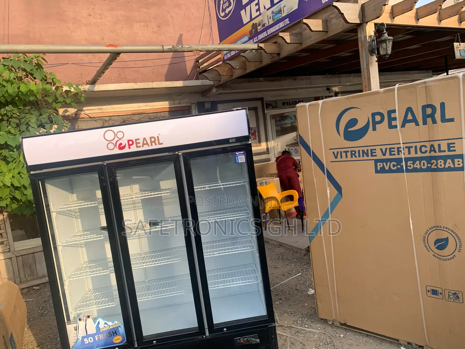 Order Pearl 3 Display PVC-150 Fridge