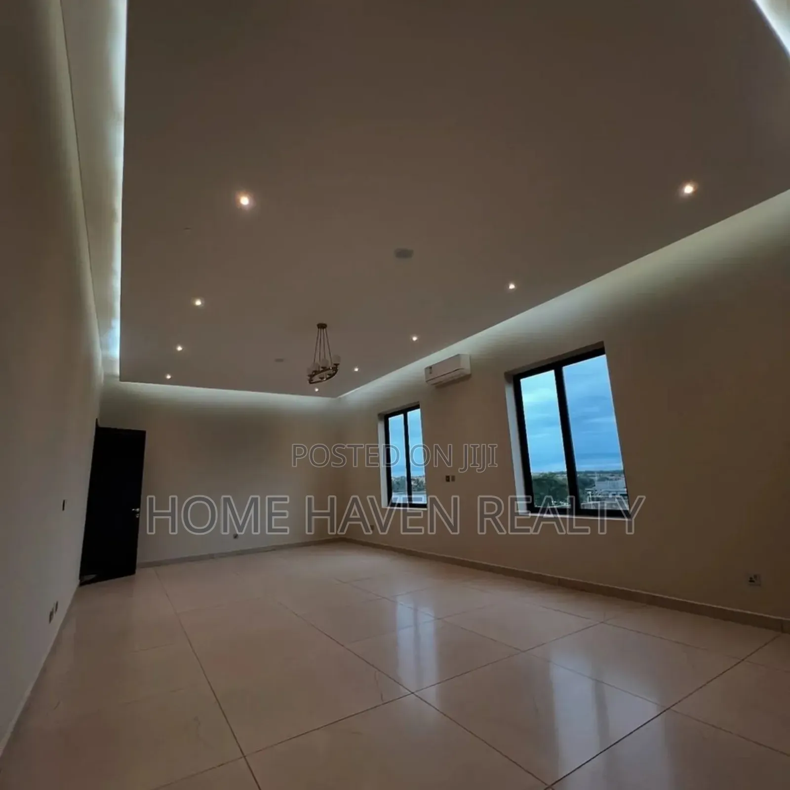 5bdrm House in East Airport, Manet Junction for sale