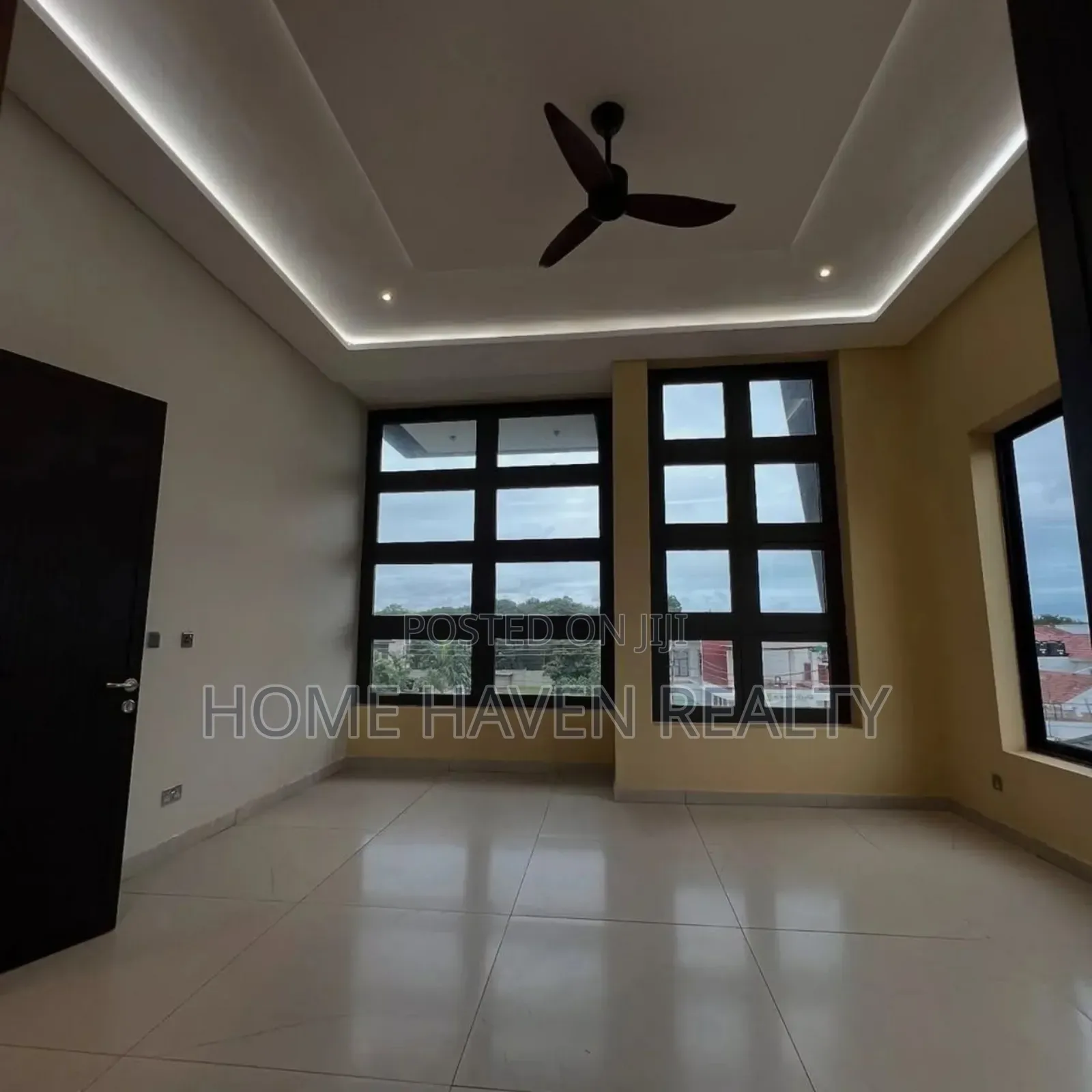 5bdrm House in East Airport, Manet Junction for sale