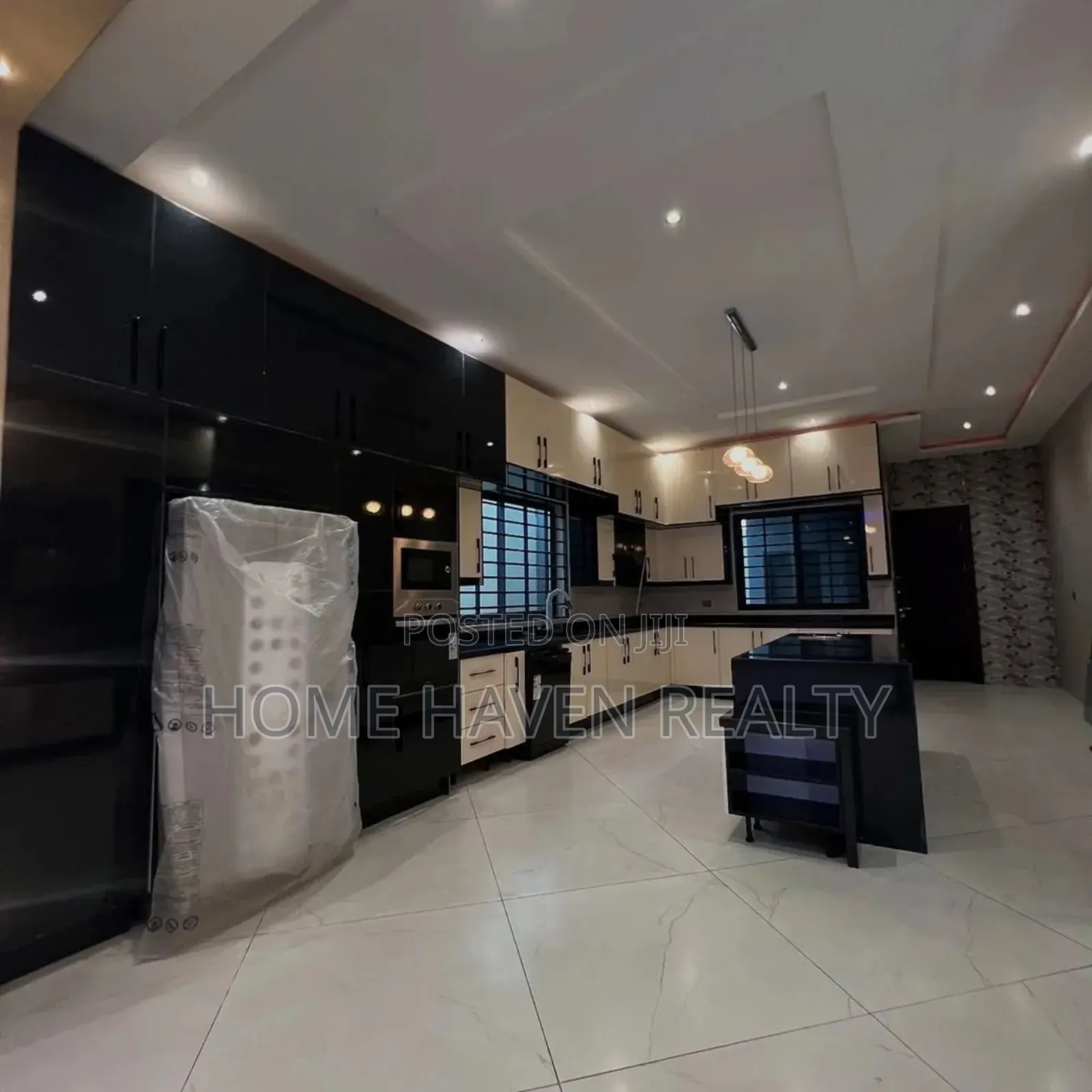 5bdrm House in East Airport, Manet Junction for sale