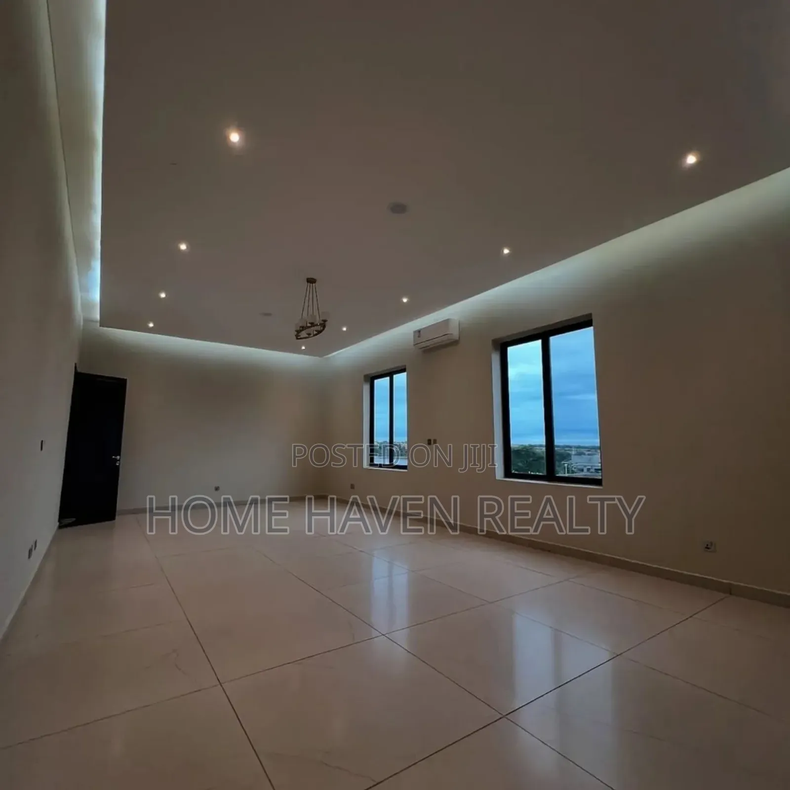 5bdrm House in East Airport, Manet Junction for sale