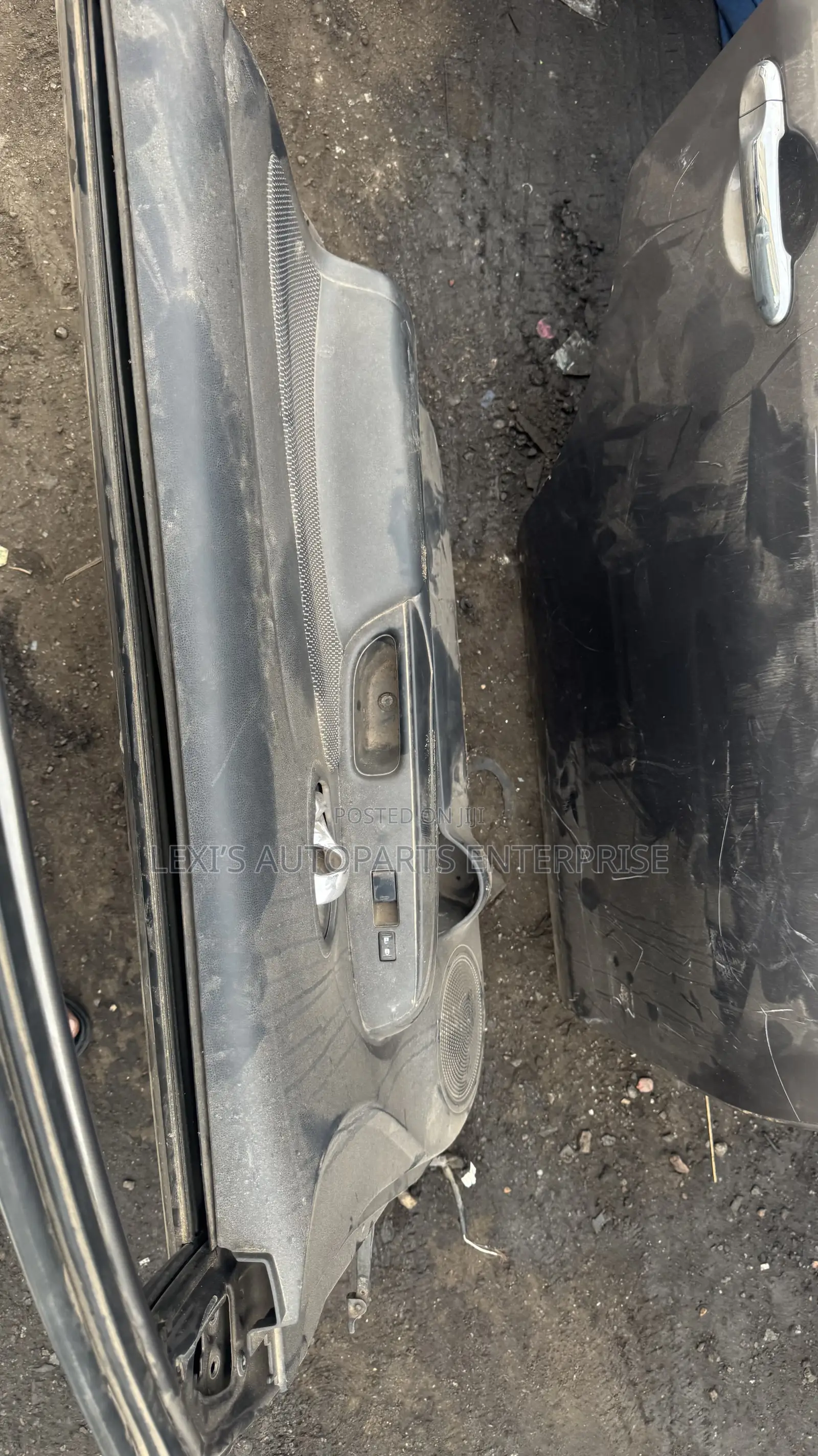 Nissan Versa / Almera 2013,2014,2016,2017,2019 Doors Available