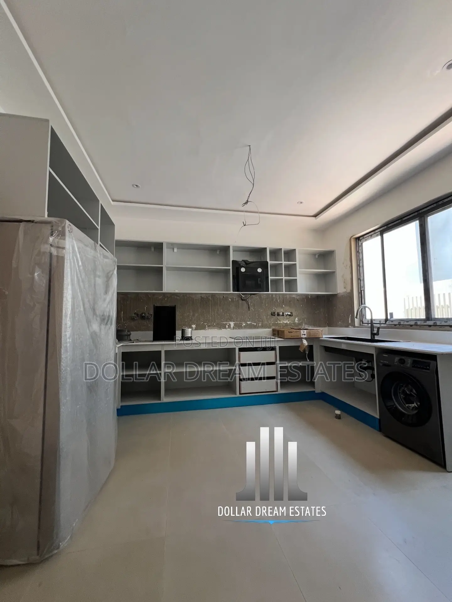 4bdrm Townhouse/Terrace in East Legon for sale