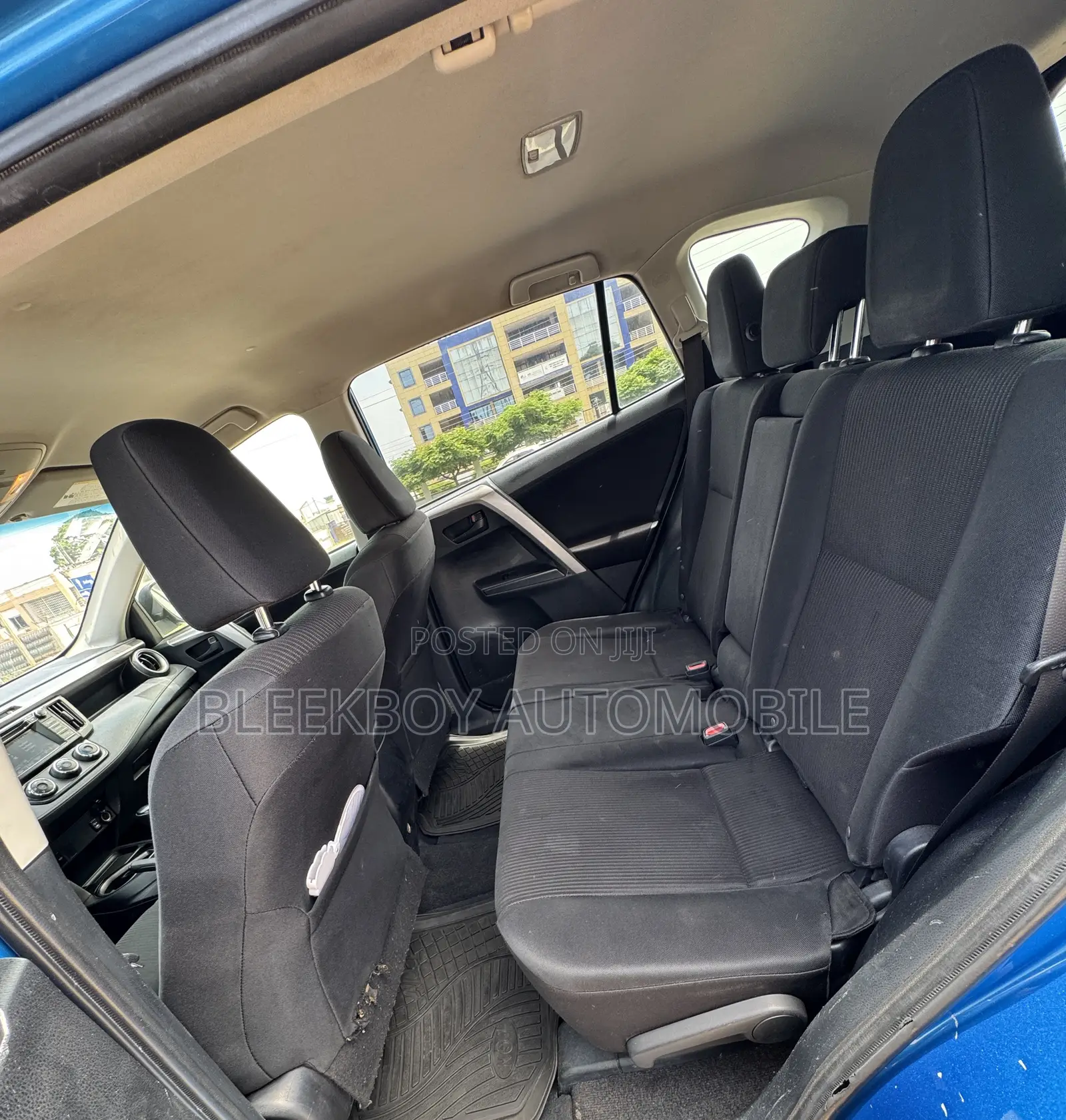 Toyota RAV4 LE AWD (2.5L 4cyl 6A) 2016 Blue