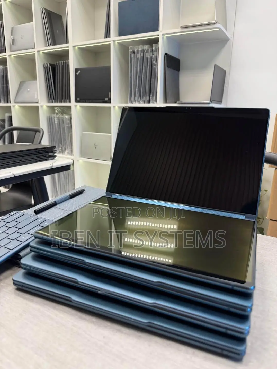 Laptop Lenovo Yoga Book 9i 16GB Intel Core i7 SSD 1T
