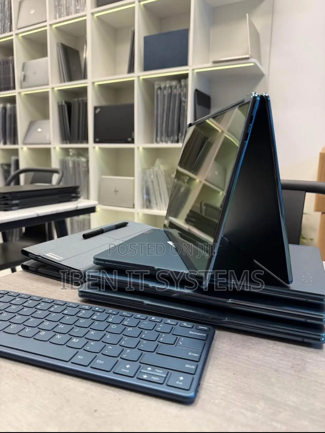 Laptop Lenovo Yoga Book 9i 16GB Intel Core i7 SSD 1T