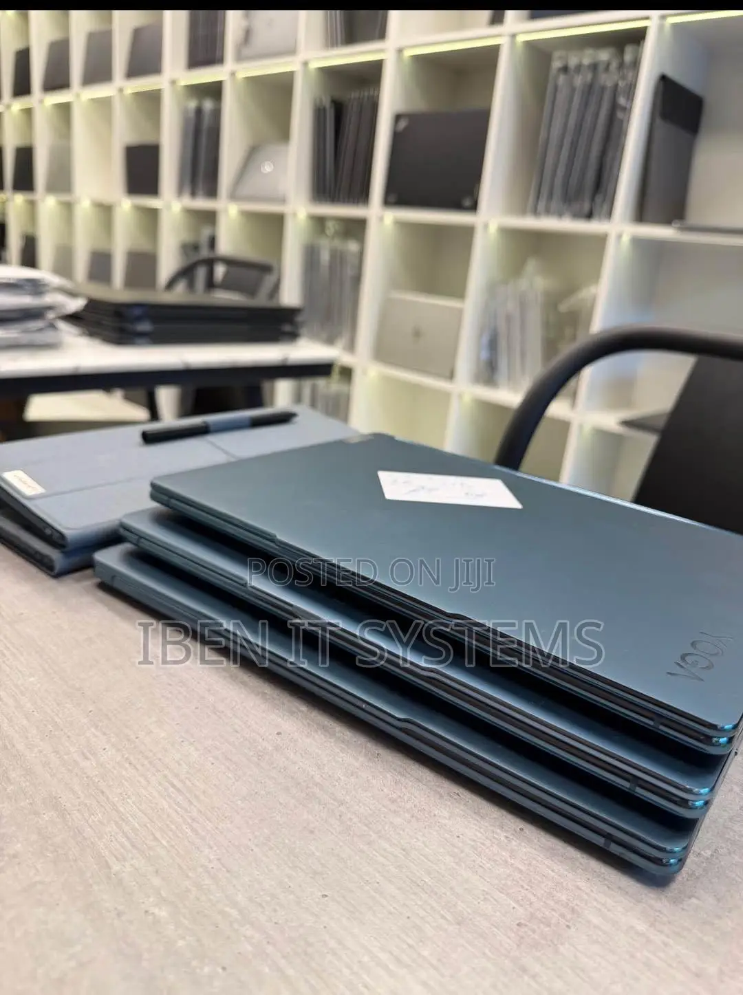 Laptop Lenovo Yoga Book 9i 16GB Intel Core i7 SSD 1T