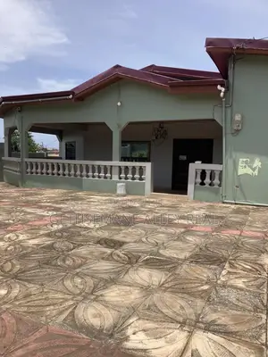 2bdrm House in Gethsemeny Alley, West Hills Mall Area for rent