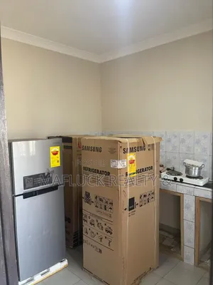1bdrm Apartment in Lakeside Estate for rent