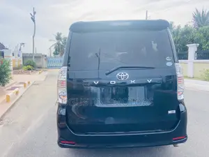 Toyota Voxy 2010 Black