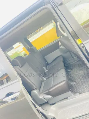 Toyota Voxy 2010 Black