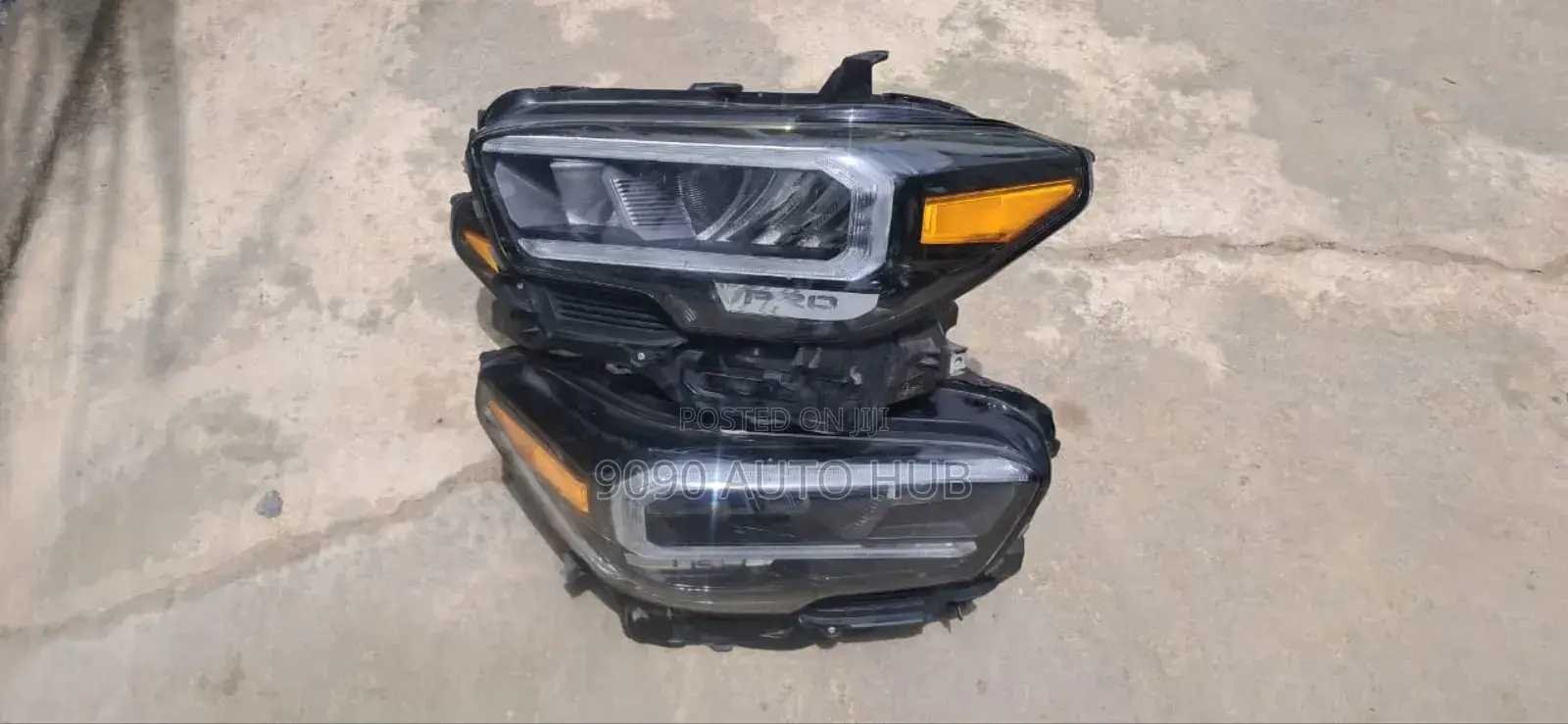 2020 Toyota Tacoma Headlight