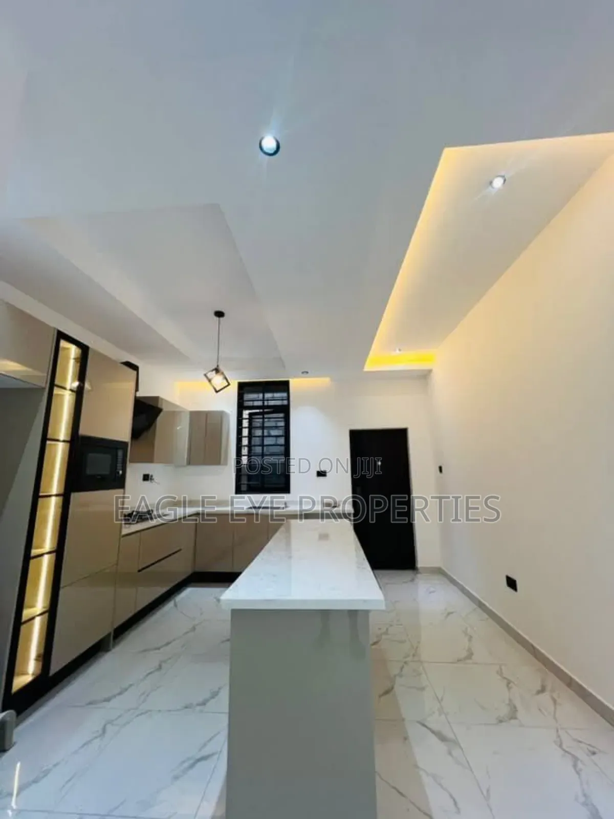 3bdrm House in School Junction for sale