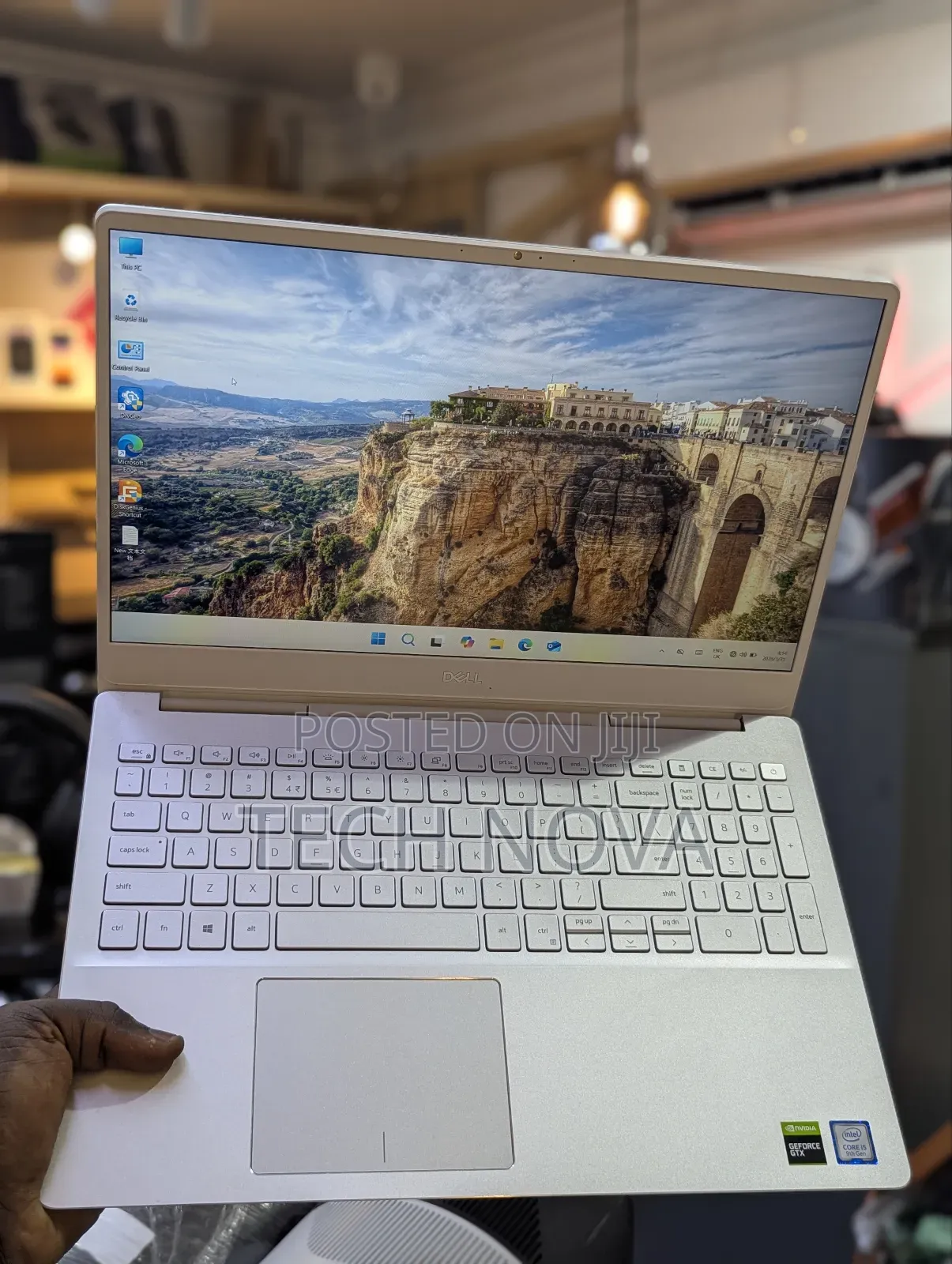 Laptop Dell Inspiron 15 7586 16GB Intel Core i5 SSD 512GB