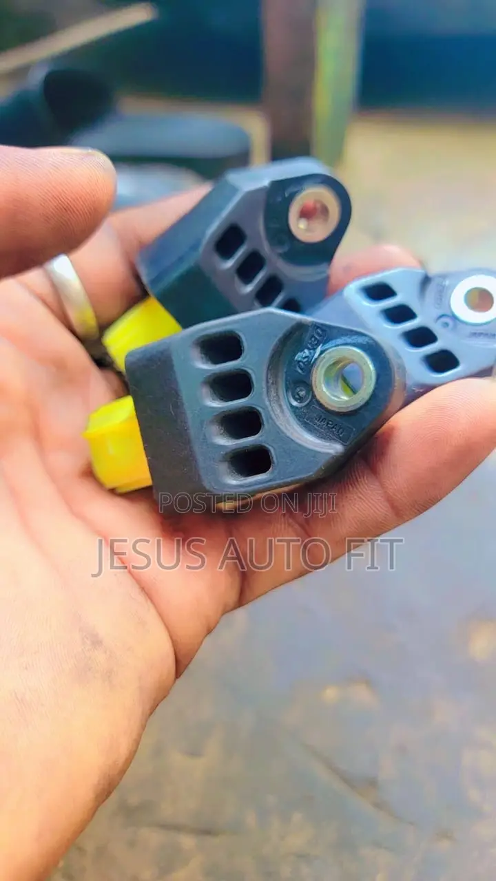 Toyota Rav4 and Lexus Rx 350 Impact Sensor (Part Number: 89831-06010)