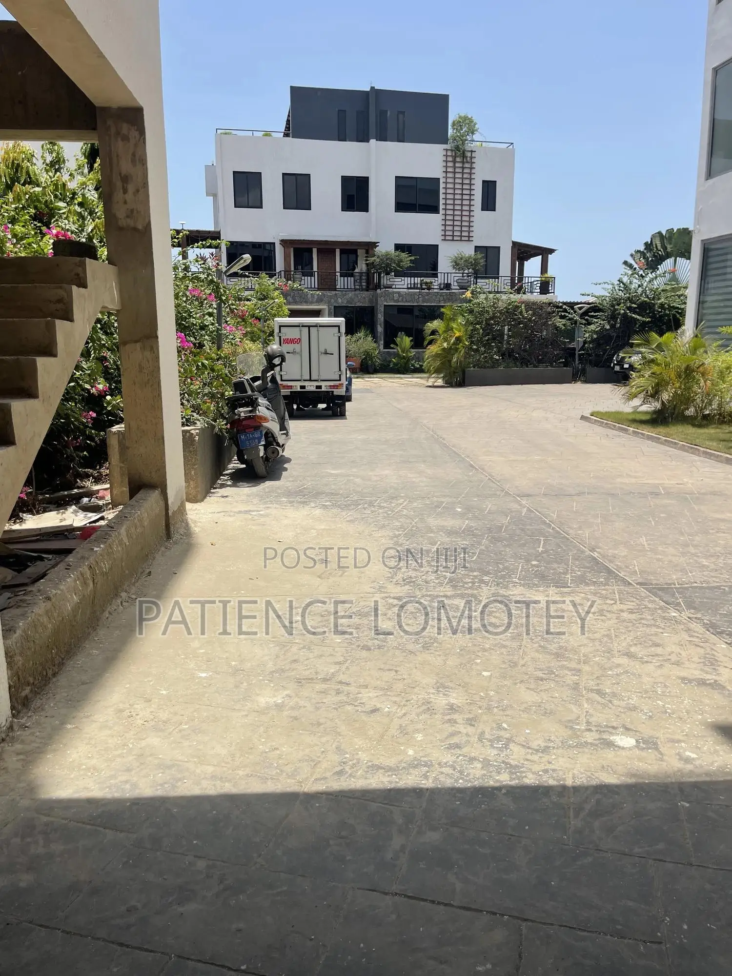 4bdrm Townhouse/Terrace in Airport Residential Area for sale