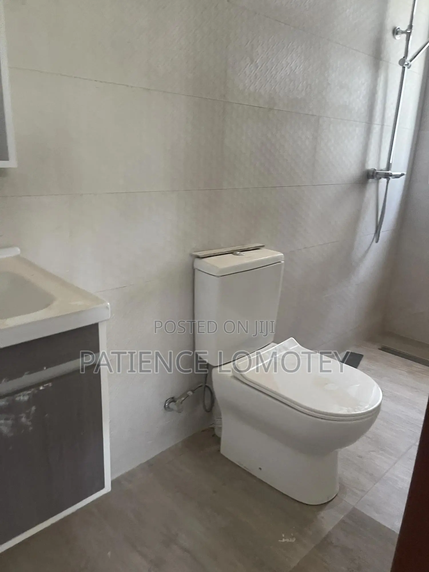4bdrm Townhouse/Terrace in Airport Residential Area for sale