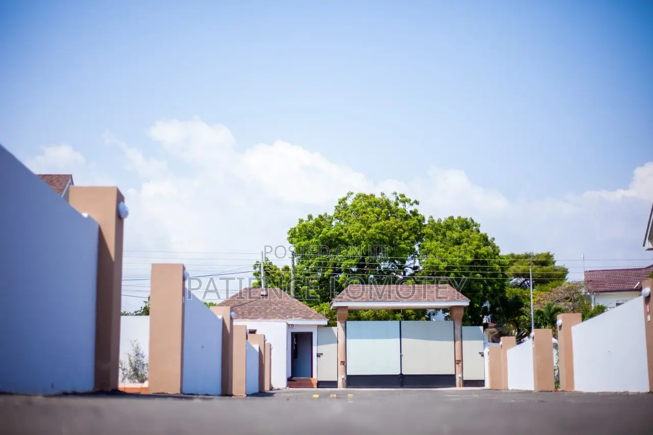 5bdrm House in US Embassy Area for sale