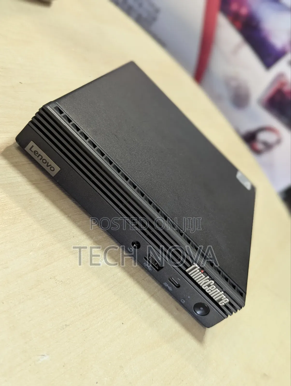 Lenovo ThinkCentre M600 Tiny 8GB Intel Core i5 SSD 256GB
