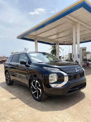 Mitsubishi Outlander 2023 Black
