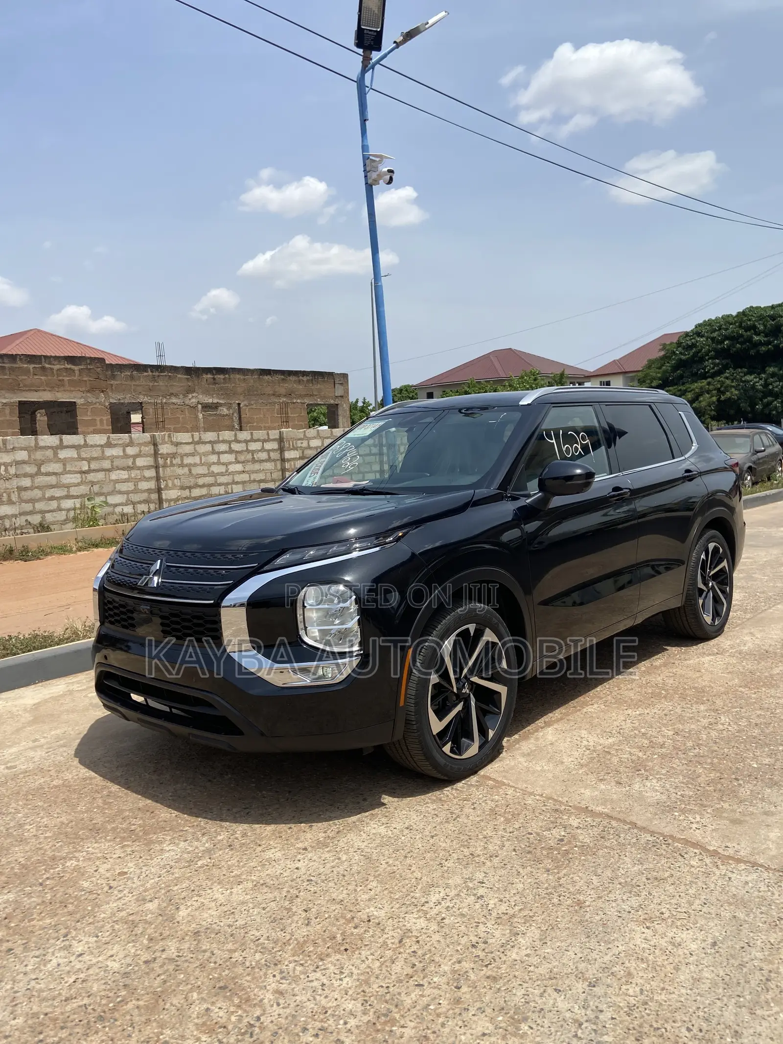 Mitsubishi Outlander 2023 Black