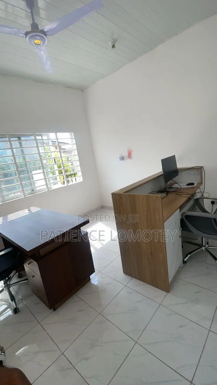 2bdrm Duplex in Accra Metropolitan for sale